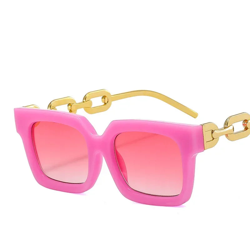 occhiali da sole alla moda,